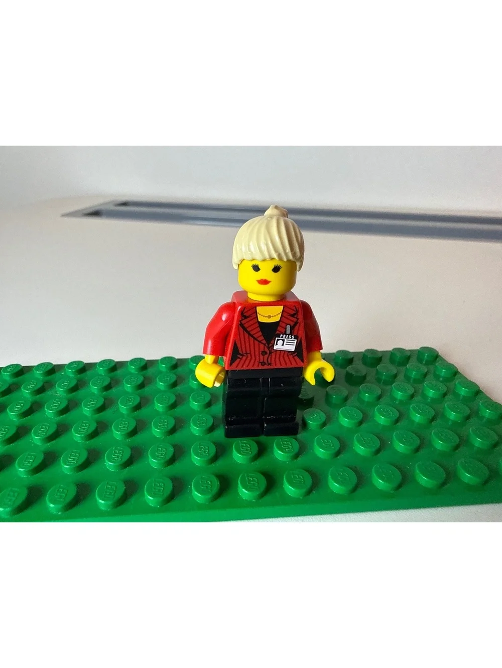 LEGO Minifigures Set of 3 with Accessories